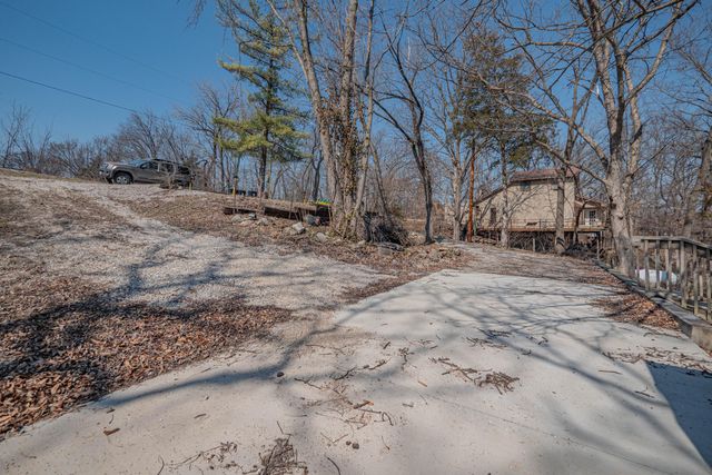 2303 PRIVATE ROAD 1336, Moberly, MO 65270