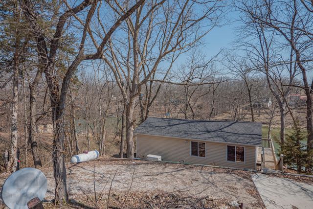 2303 PRIVATE ROAD 1336, Moberly, MO 65270
