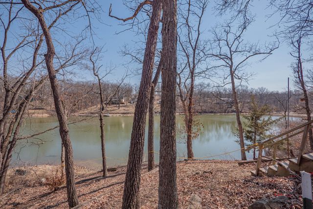 2303 PRIVATE ROAD 1336, Moberly, MO 65270