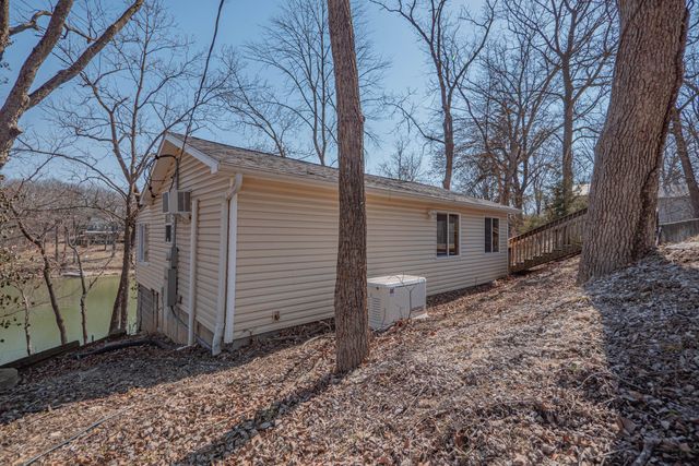 2303 PRIVATE ROAD 1336, Moberly, MO 65270