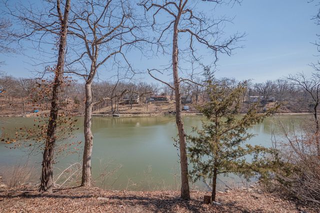 2303 PRIVATE ROAD 1336, Moberly, MO 65270