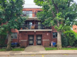 71-24 Sutton Place 3FL., Fresh Meadows, NY 11365