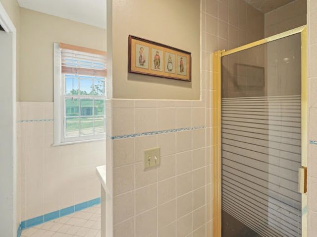 2211 Edgehill Rd., Salina, KS 67401