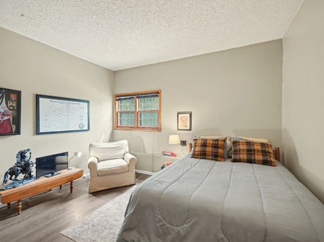 2211 Edgehill Rd., Salina, KS 67401