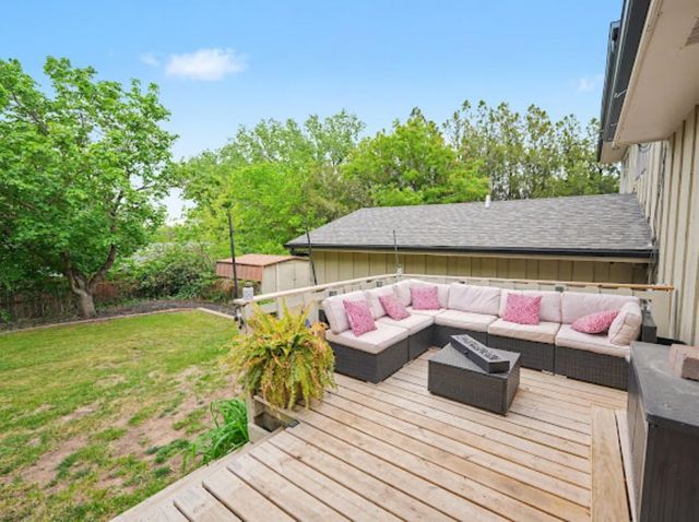 2211 Edgehill Rd., Salina, KS 67401