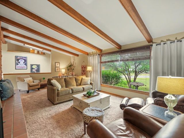 2211 Edgehill Rd., Salina, KS 67401