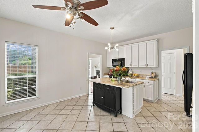 10207 Bon Meade Lane, Cornelius, NC 28031