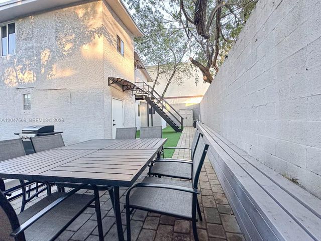174 NE 55th St 1, Miami, FL 33137