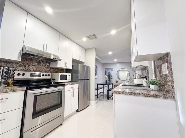 174 NE 55th St 1, Miami, FL 33137