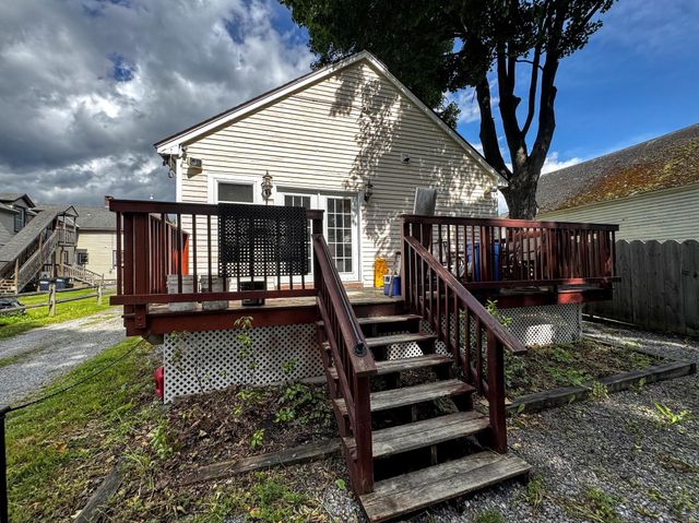 230 North Street, Bennington, VT 05201