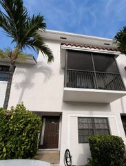 9902 Hammocks Boulevard 102-60, Miami, FL 33196