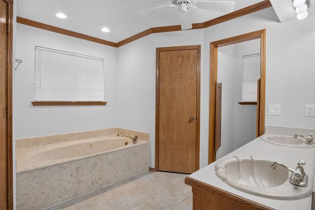 1013 Alamo Drive, Southlake, TX 76092