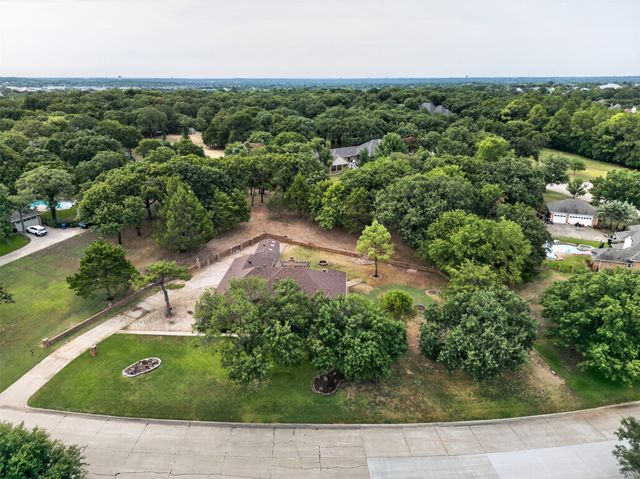 1013 Alamo Drive, Southlake, TX 76092