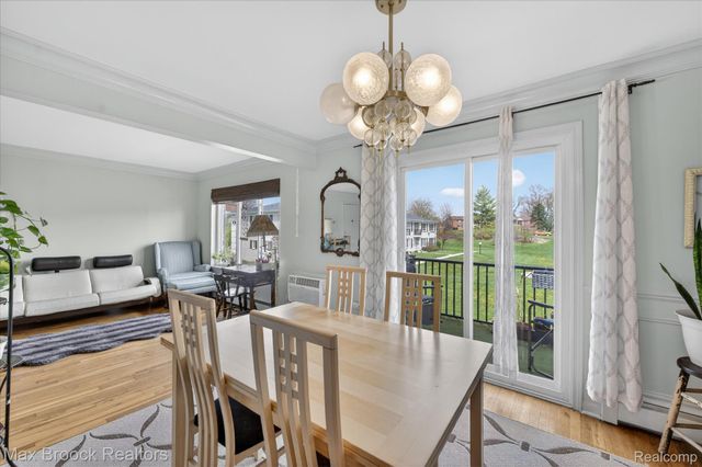 100 W Hickory Grove Road G7, Bloomfield Hills, MI 48304