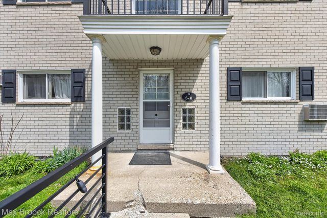 100 W Hickory Grove Road G7, Bloomfield Hills, MI 48304