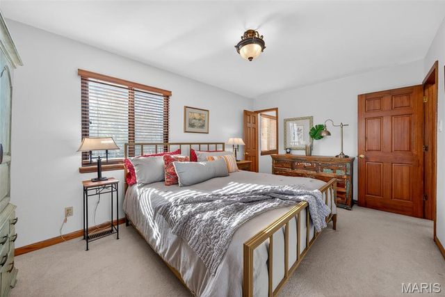 134 Rue Grand Drive, Lake St Louis, MO 63367