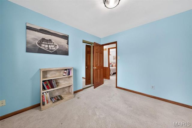 134 Rue Grand Drive, Lake St Louis, MO 63367