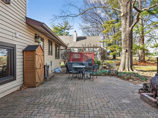 134 Rue Grand Drive, Lake St Louis, MO 63367