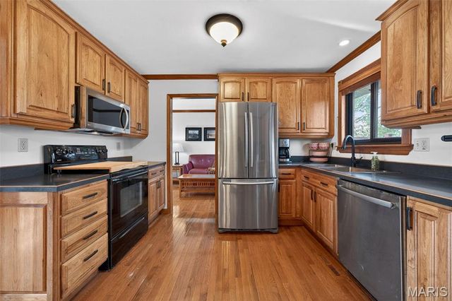 134 Rue Grand Drive, Lake St Louis, MO 63367