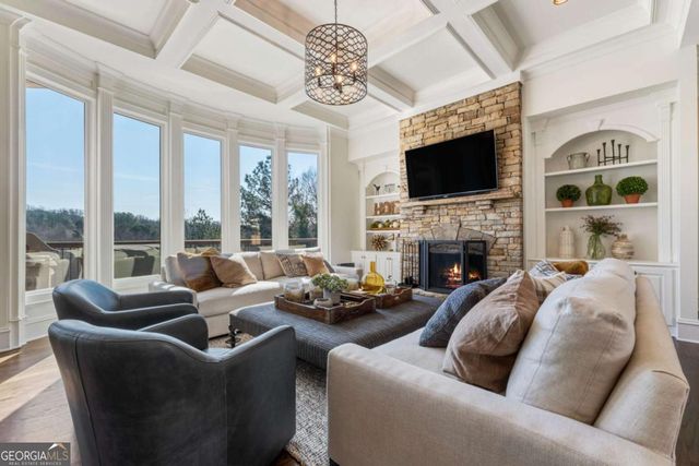 6220 Clifton Circle, Suwanee, GA 30024