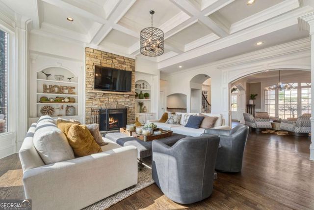 6220 Clifton Circle, Suwanee, GA 30024