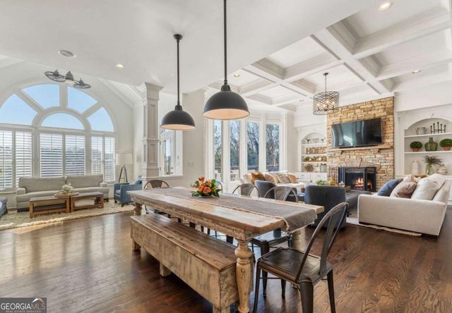 6220 Clifton Circle, Suwanee, GA 30024