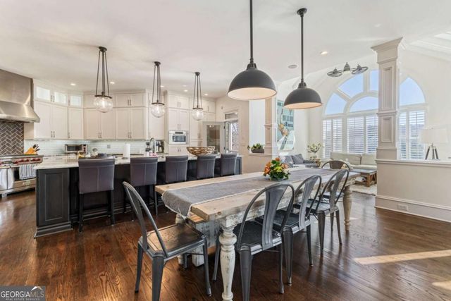 6220 Clifton Circle, Suwanee, GA 30024