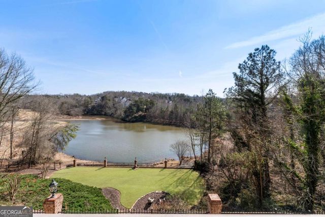 6220 Clifton Circle, Suwanee, GA 30024