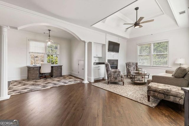 6220 Clifton Circle, Suwanee, GA 30024