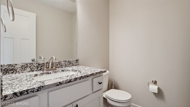 2714 NW Kate Shelley Lane, Ankeny, IA 50023