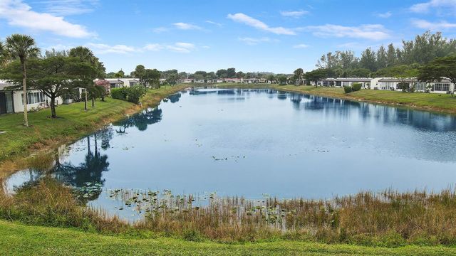 120 Lake Constance Drive, West Palm Beach, FL 33411