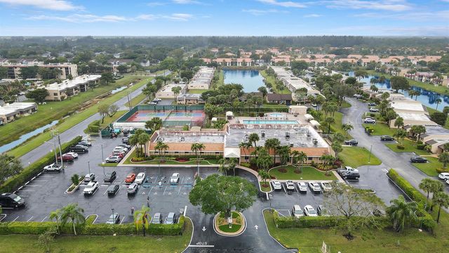 120 Lake Constance Drive, West Palm Beach, FL 33411