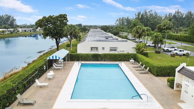 120 Lake Constance Drive, West Palm Beach, FL 33411