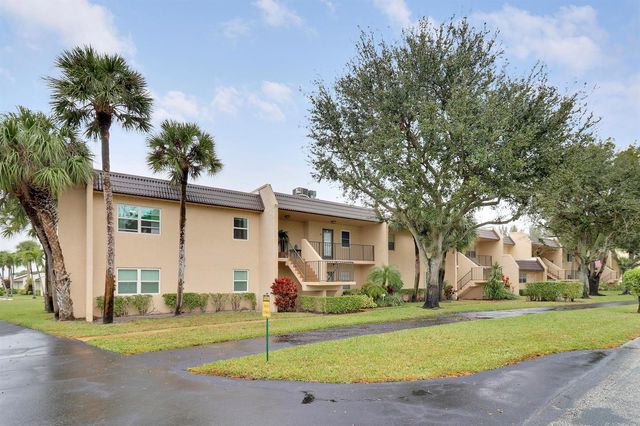 120 Lake Constance Drive, West Palm Beach, FL 33411