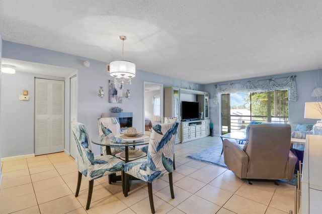 120 Lake Constance Drive, West Palm Beach, FL 33411