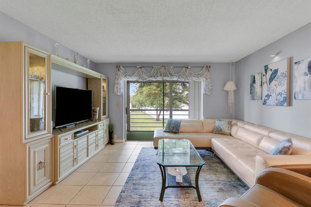 120 Lake Constance Drive, West Palm Beach, FL 33411