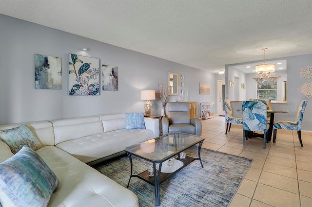 120 Lake Constance Drive, West Palm Beach, FL 33411