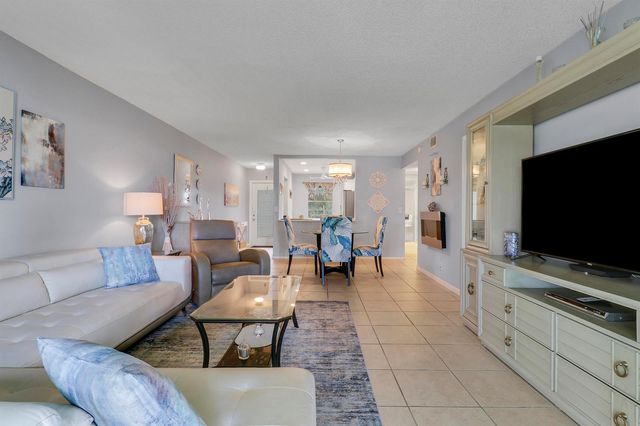 120 Lake Constance Drive, West Palm Beach, FL 33411