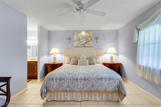 120 Lake Constance Drive, West Palm Beach, FL 33411