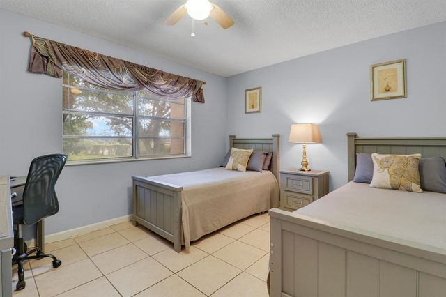 120 Lake Constance Drive, West Palm Beach, FL 33411