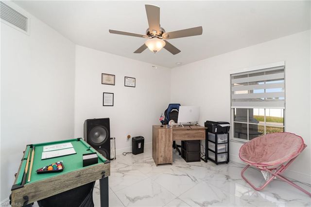 124 NE 16th TER, Cape Coral, FL 33909