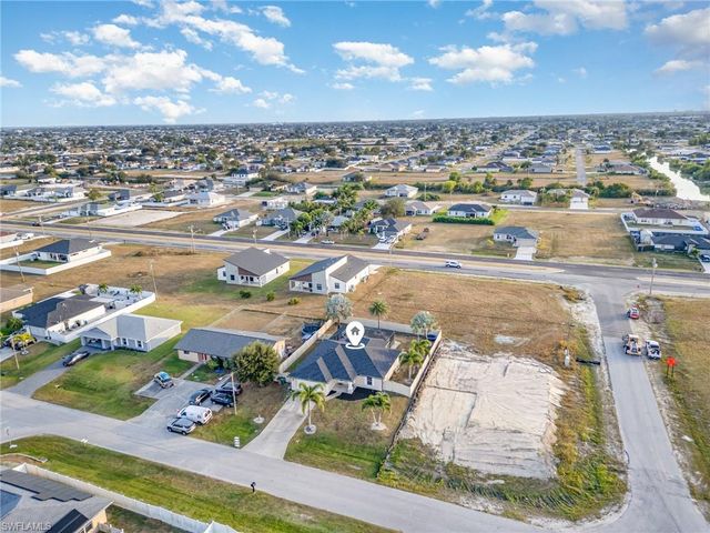 124 NE 16th TER, Cape Coral, FL 33909