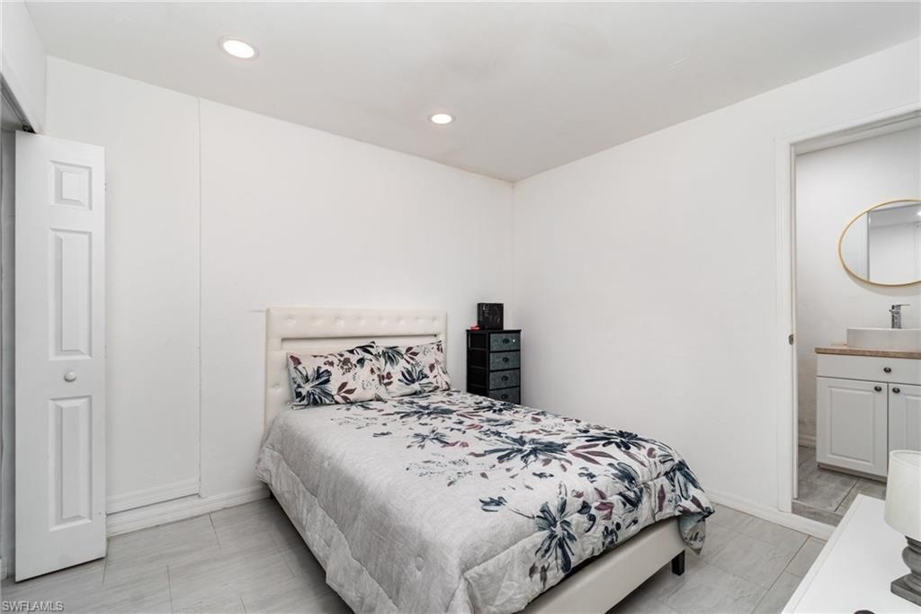 Image 19 of property listing at 124 NE 16th TER, Cape Coral, FL 33909