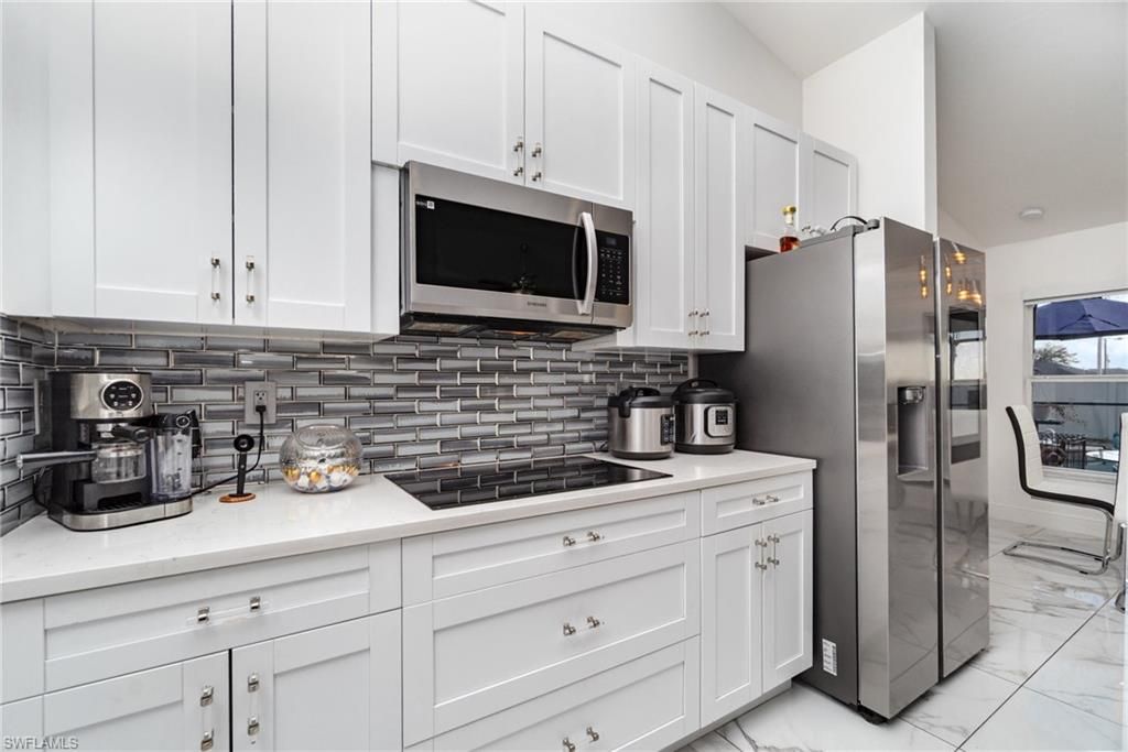 Image 9 of property listing at 124 NE 16th TER, Cape Coral, FL 33909