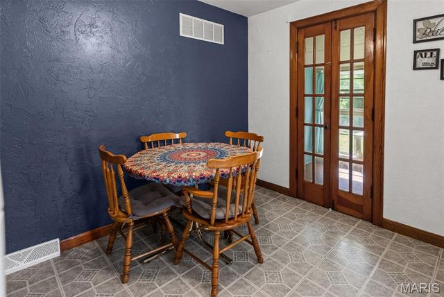 119 Kenwood Lane, Collinsville, IL 62234