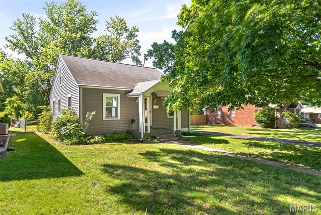 119 Kenwood Lane, Collinsville, IL 62234