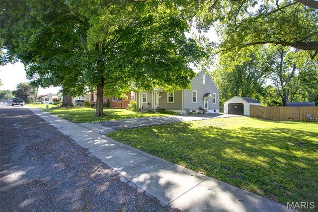 119 Kenwood Lane, Collinsville, IL 62234