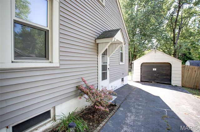 119 Kenwood Lane, Collinsville, IL 62234