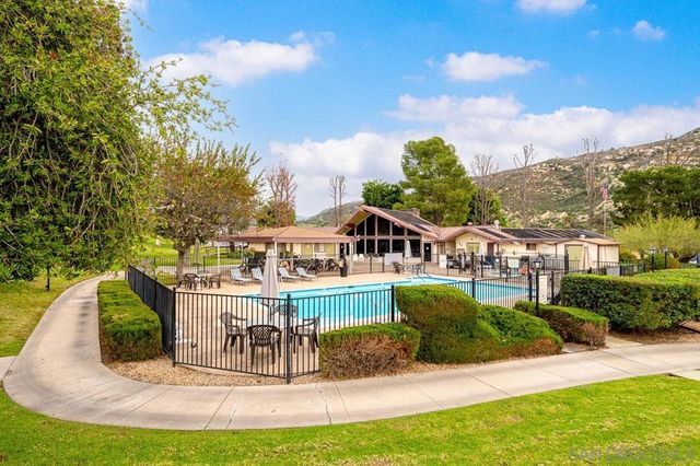 15420 Olde Highway 80 SPC 114, El Cajon, CA 92021