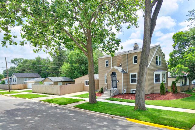1101 22nd Avenue, Bellwood, IL 60104
